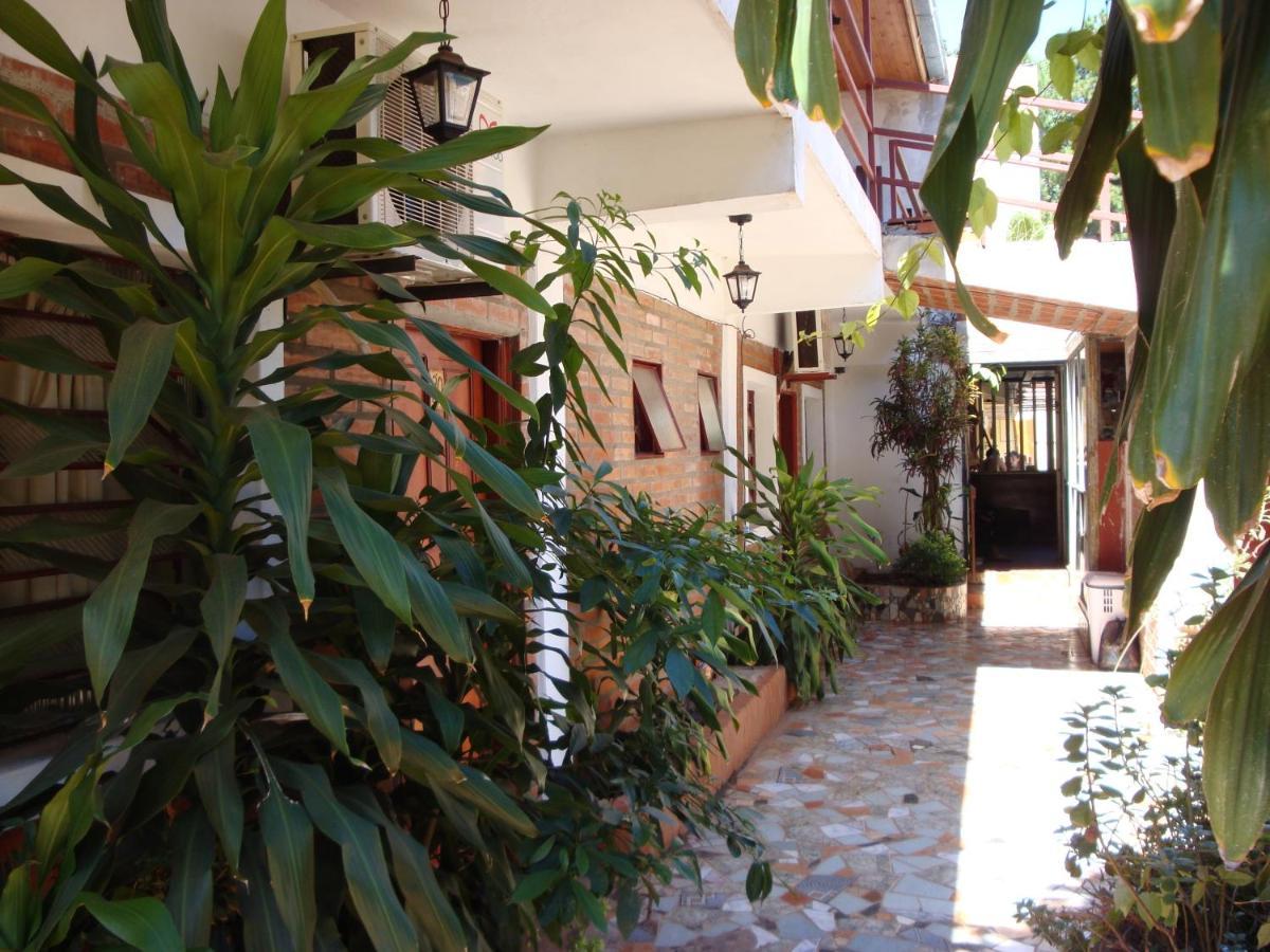 A Pousada Residencial Uno Puerto Iguazú Exterior foto
